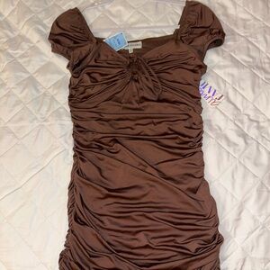 Cute, above knee, ruched mini dress!!